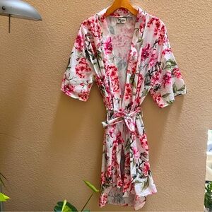 Show Me Your MuMu Brie Robe Garden Blooms
Floral pink